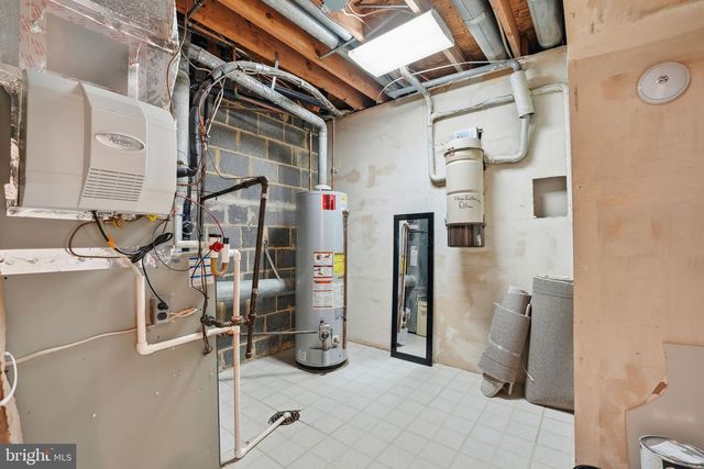 9652 LINDENBROOK ST, Fairfax, VA 22031