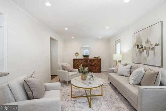 9652 LINDENBROOK ST, Fairfax, VA 22031