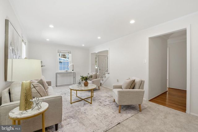 9652 LINDENBROOK ST, Fairfax, VA 22031