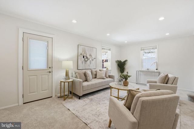 9652 LINDENBROOK ST, Fairfax, VA 22031