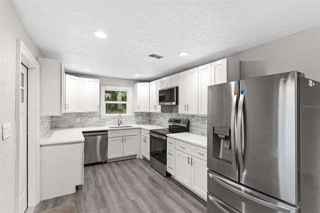 1160 E EDGEWOOD DRIVE, Lakeland, FL 33803