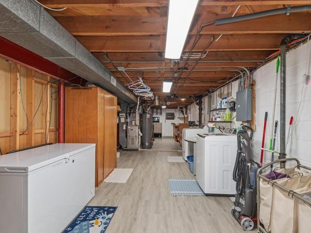 2700 64th Avenue N, Brooklyn Center, MN 55430