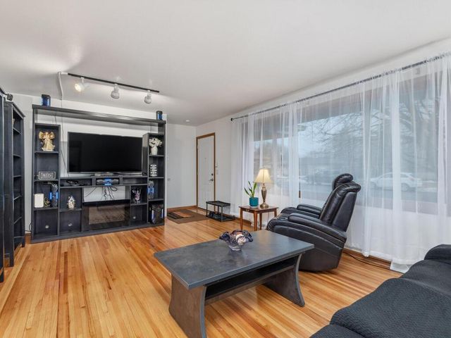 2700 64th Avenue N, Brooklyn Center, MN 55430