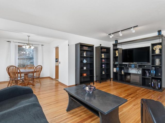 2700 64th Avenue N, Brooklyn Center, MN 55430