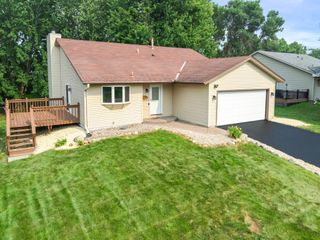 5700 Deer Trail E, Shoreview, MN 55126