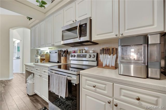 30 Cyclamen Court, Homosassa, FL 34446