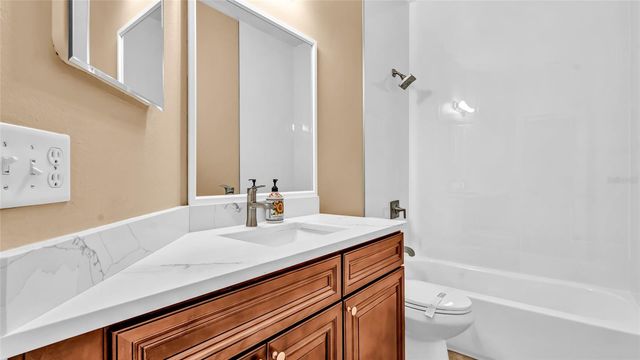 29135 RIVERGATE RUN, Wesley Chapel, FL 33543
