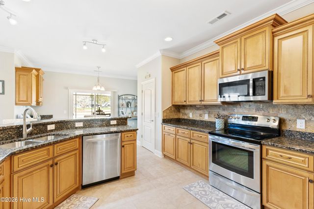 9461 Old Salem Way NW, Calabash, NC 28467