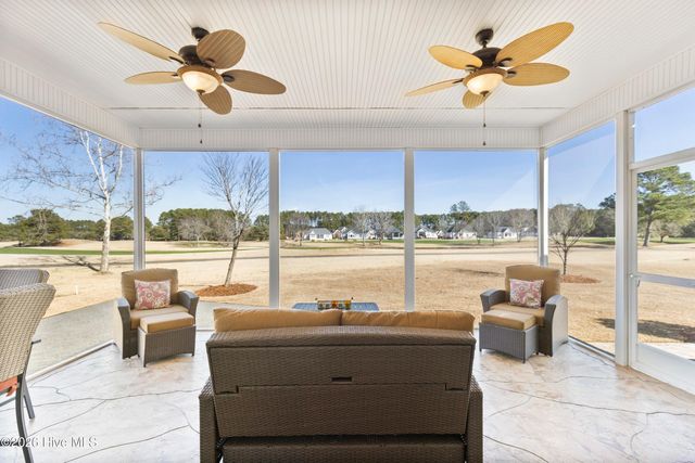 9461 Old Salem Way NW, Calabash, NC 28467