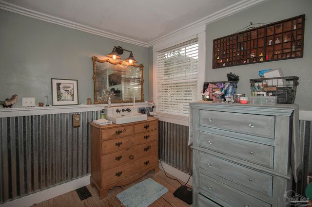 3105 E Lakeview Ave, Pensacola, FL 32503