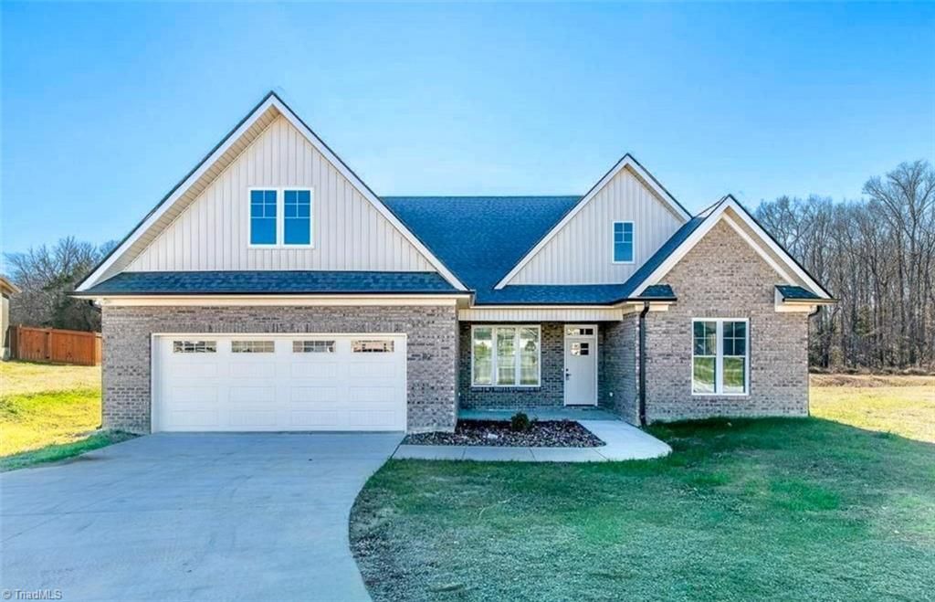 112 Emerald Court, Trinity, NC 27370