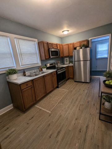 10423 S State Street, Chicago, IL 60628