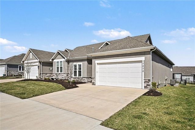 17072 W 168th Place, Olathe, KS 66062
