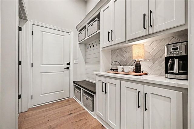 17072 W 168th Place, Olathe, KS 66062