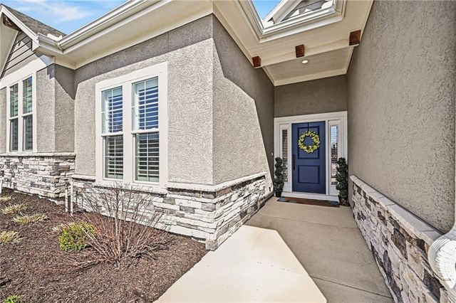 17072 W 168th Place, Olathe, KS 66062