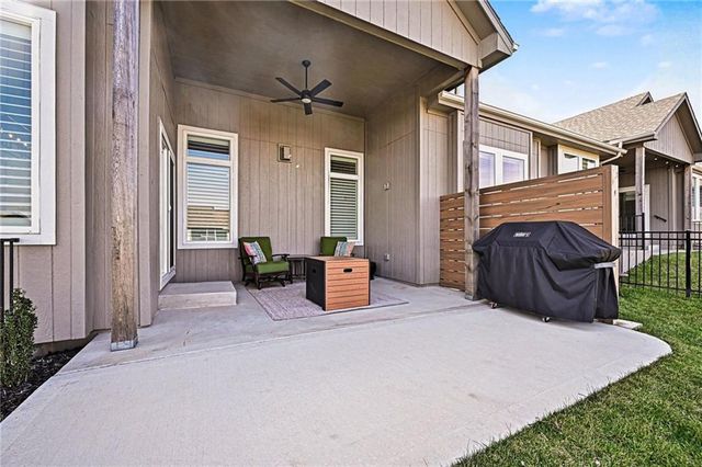 17072 W 168th Place, Olathe, KS 66062