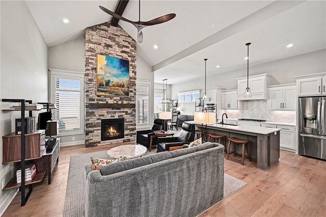 17072 W 168th Place, Olathe, KS 66062