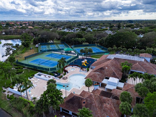 201 Trails End, Greenacres, FL 33413