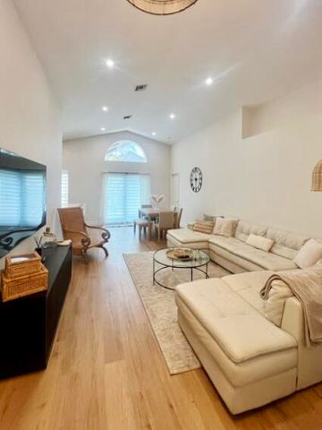 201 Trails End, Greenacres, FL 33413