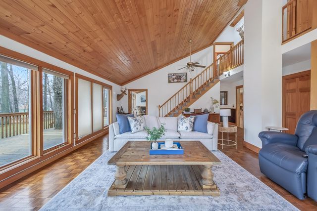 9531 W Silver Lake Road, Golden Twp, MI 49436