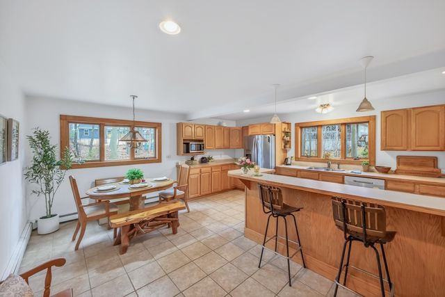 9531 W Silver Lake Road, Golden Twp, MI 49436