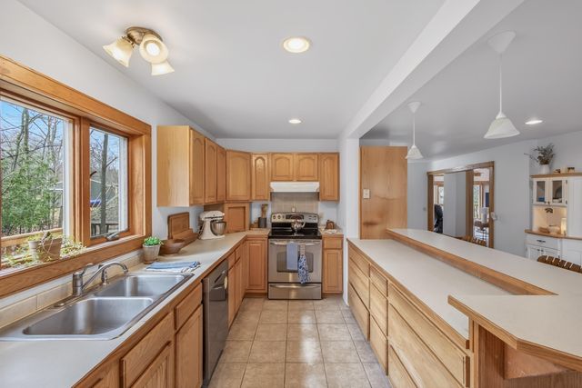 9531 W Silver Lake Road, Golden Twp, MI 49436