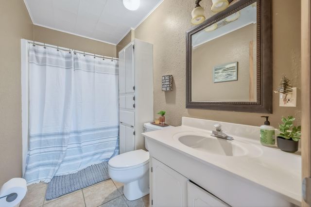 9531 W Silver Lake Road, Golden Twp, MI 49436