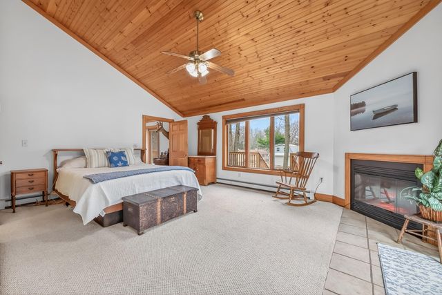 9531 W Silver Lake Road, Golden Twp, MI 49436