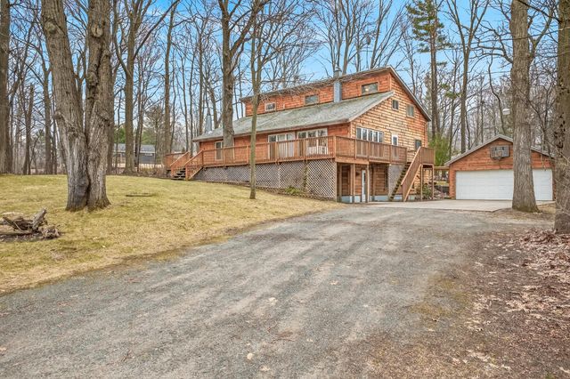 9531 W Silver Lake Road, Golden Twp, MI 49436