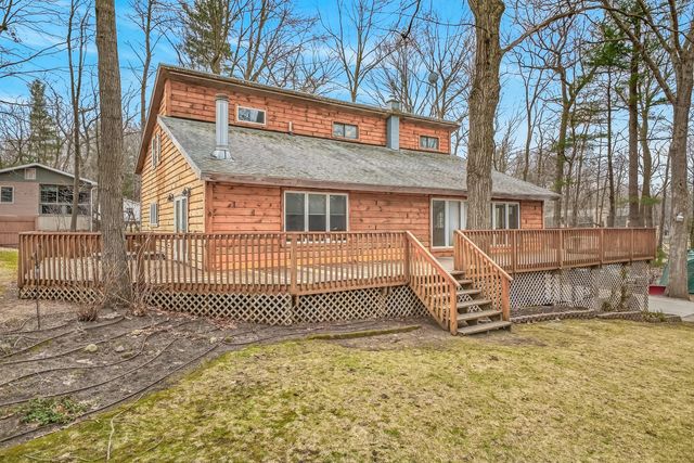 9531 W Silver Lake Road, Golden Twp, MI 49436