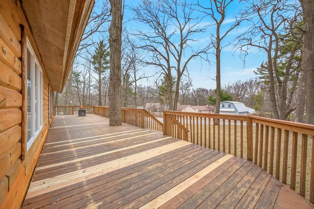 9531 W Silver Lake Road, Golden Twp, MI 49436