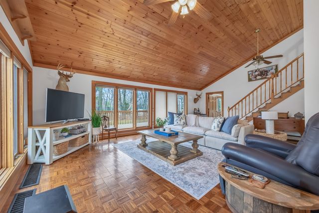 9531 W Silver Lake Road, Golden Twp, MI 49436