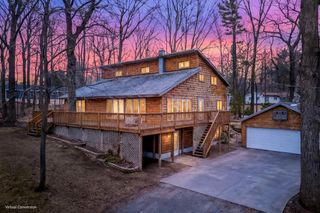 9531 W Silver Lake Road, Golden Twp, MI 49436