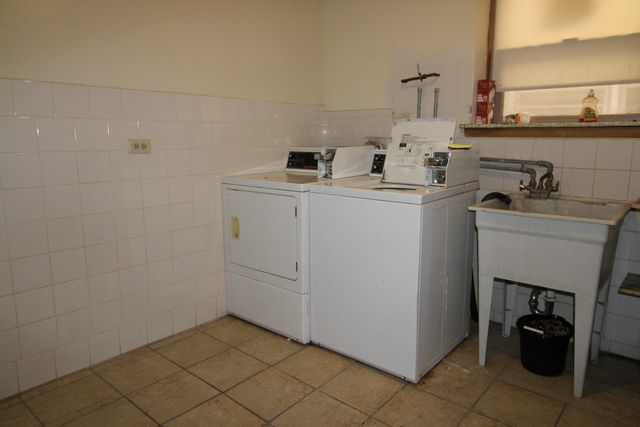 6151 S 76th Avenue 1N, Summit, IL 60501