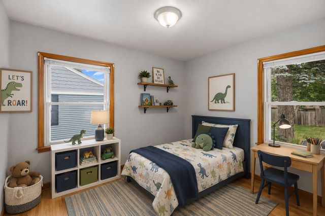 2711 5th Avenue E, North Saint Paul, MN 55109