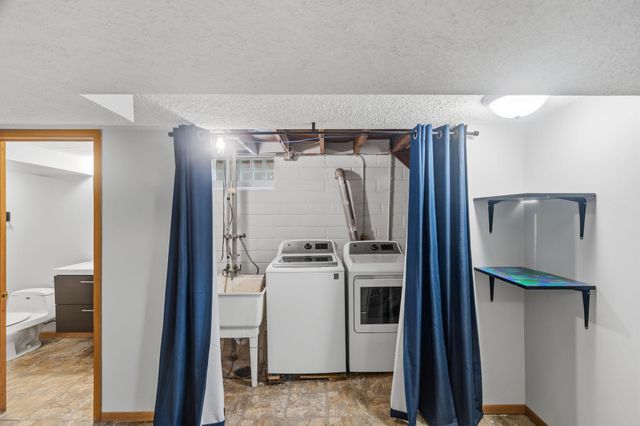 2711 5th Avenue E, North Saint Paul, MN 55109