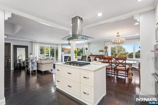 42 Emeline Drive, Hawthorne, NJ 07506