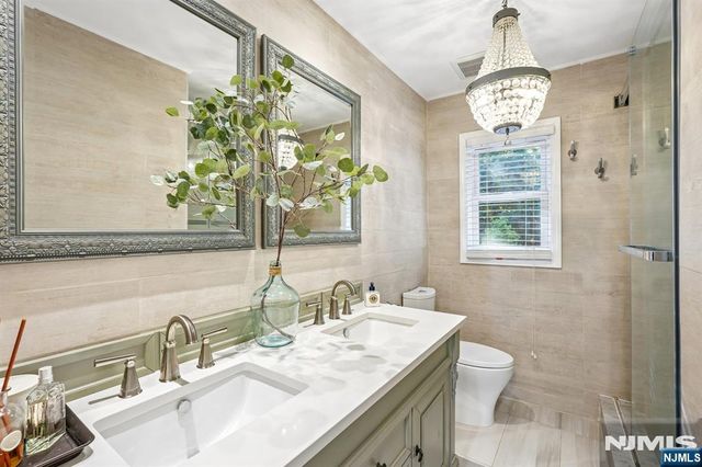 42 Emeline Drive, Hawthorne, NJ 07506