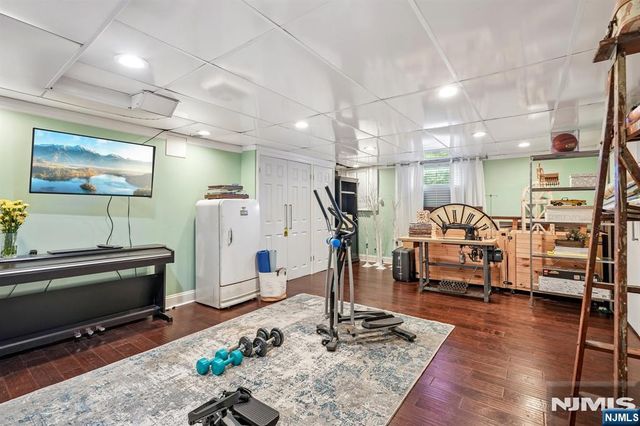 42 Emeline Drive, Hawthorne, NJ 07506