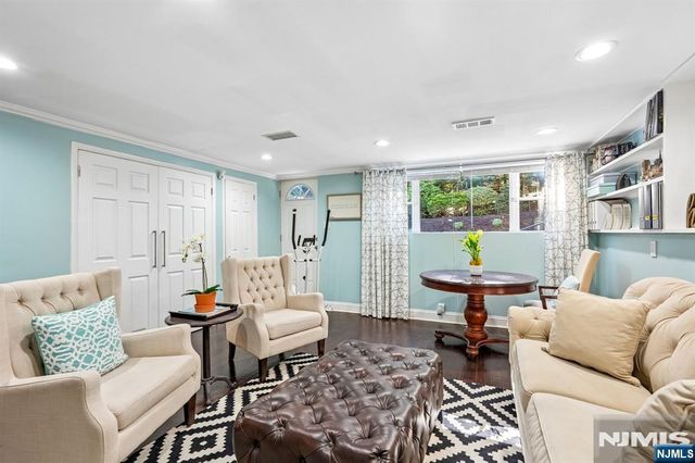 42 Emeline Drive, Hawthorne, NJ 07506