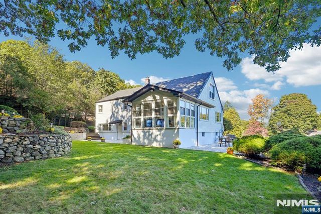 42 Emeline Drive, Hawthorne, NJ 07506
