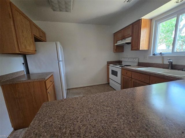 5710 Brandon BLVD, Virginia Beach, VA 23464