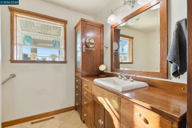 4370 Sandmound Blvd, Oakley, CA 94561