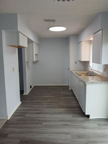 12109 Bishop Drive, Balch Springs, TX 75180