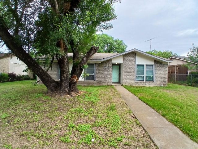 12109 Bishop Drive, Balch Springs, TX 75180
