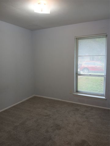 12109 Bishop Drive, Balch Springs, TX 75180