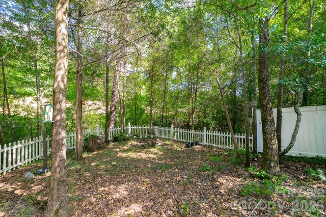 3922 Northerly Island Court, Gastonia, NC 28056