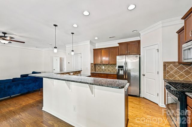3922 Northerly Island Court, Gastonia, NC 28056