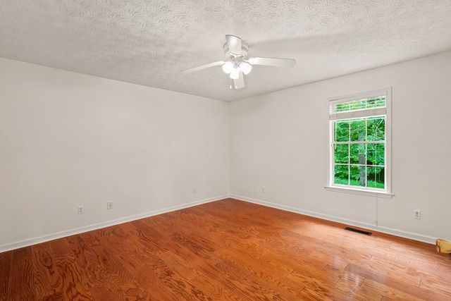 164 Stoops Way, Rocky Face, GA 30740