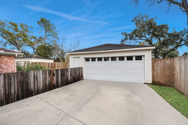 22419 Smokey Hill Drive, Katy, TX 77450